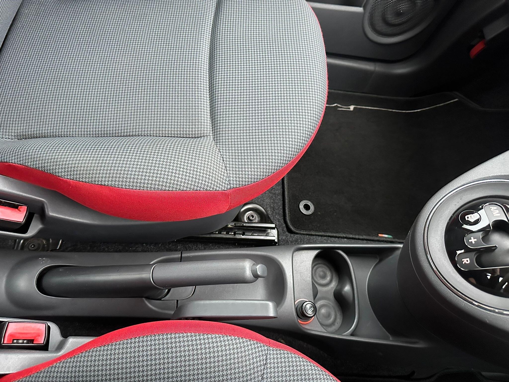 Fiat **SOLD** 500 - 1.2 Pop Hatchback 3dr Petrol Dualogic Euro 6 (s/s) (69 bhp) - Hatchback (2015 - 2024) Image